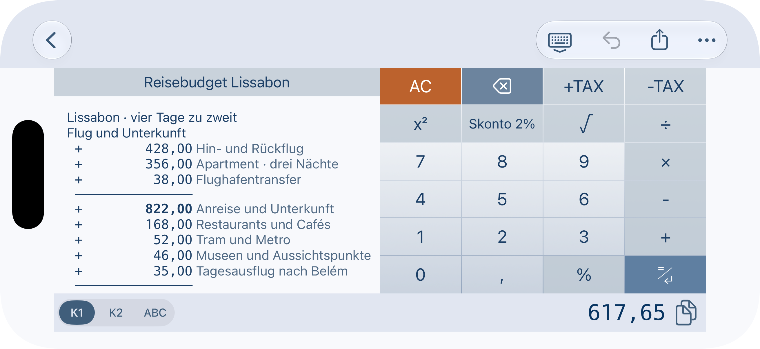 Rechenstreifen links, Rechentastatur rechts und gemeinsame Ergebniszeile am unteren Rand.
